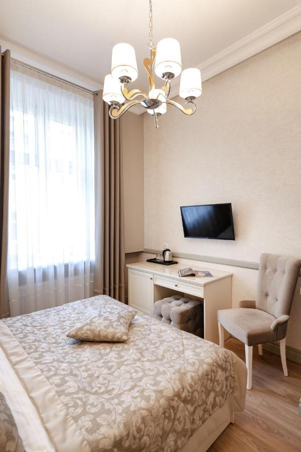 Royal Mini-Apart Hotel On Rynok Square Lemberg Exterior foto